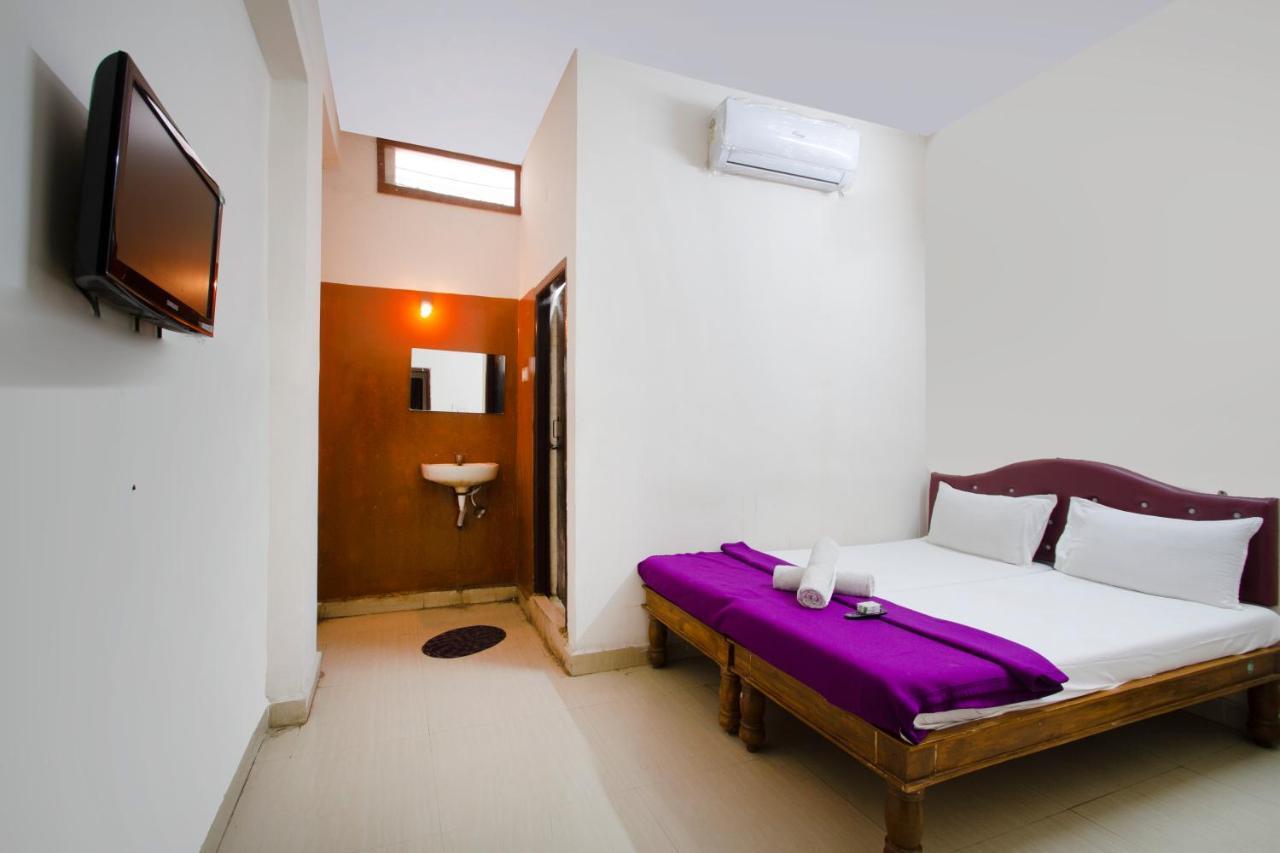 Hotel Sri Sai Balaji Hyderabad Ngoại thất bức ảnh
