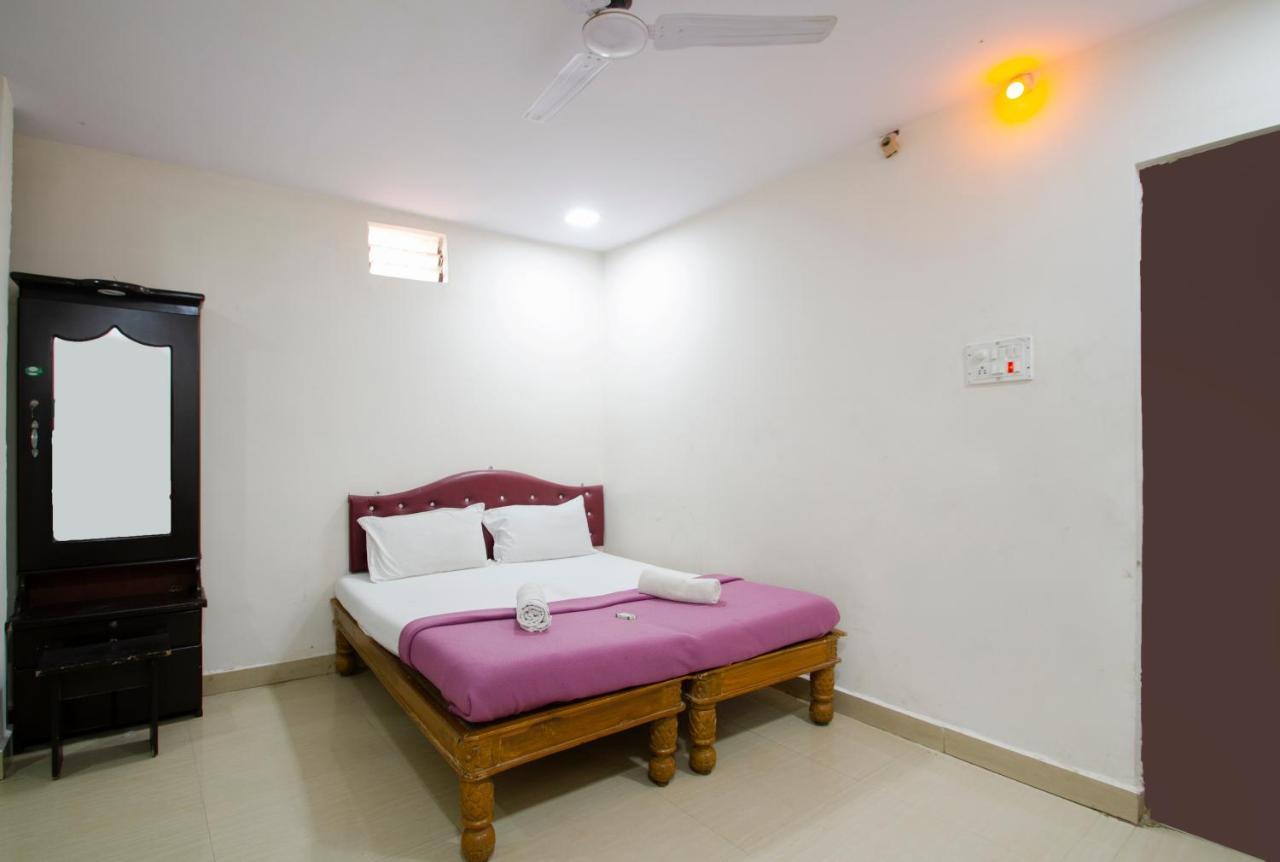 Hotel Sri Sai Balaji Hyderabad Ngoại thất bức ảnh
